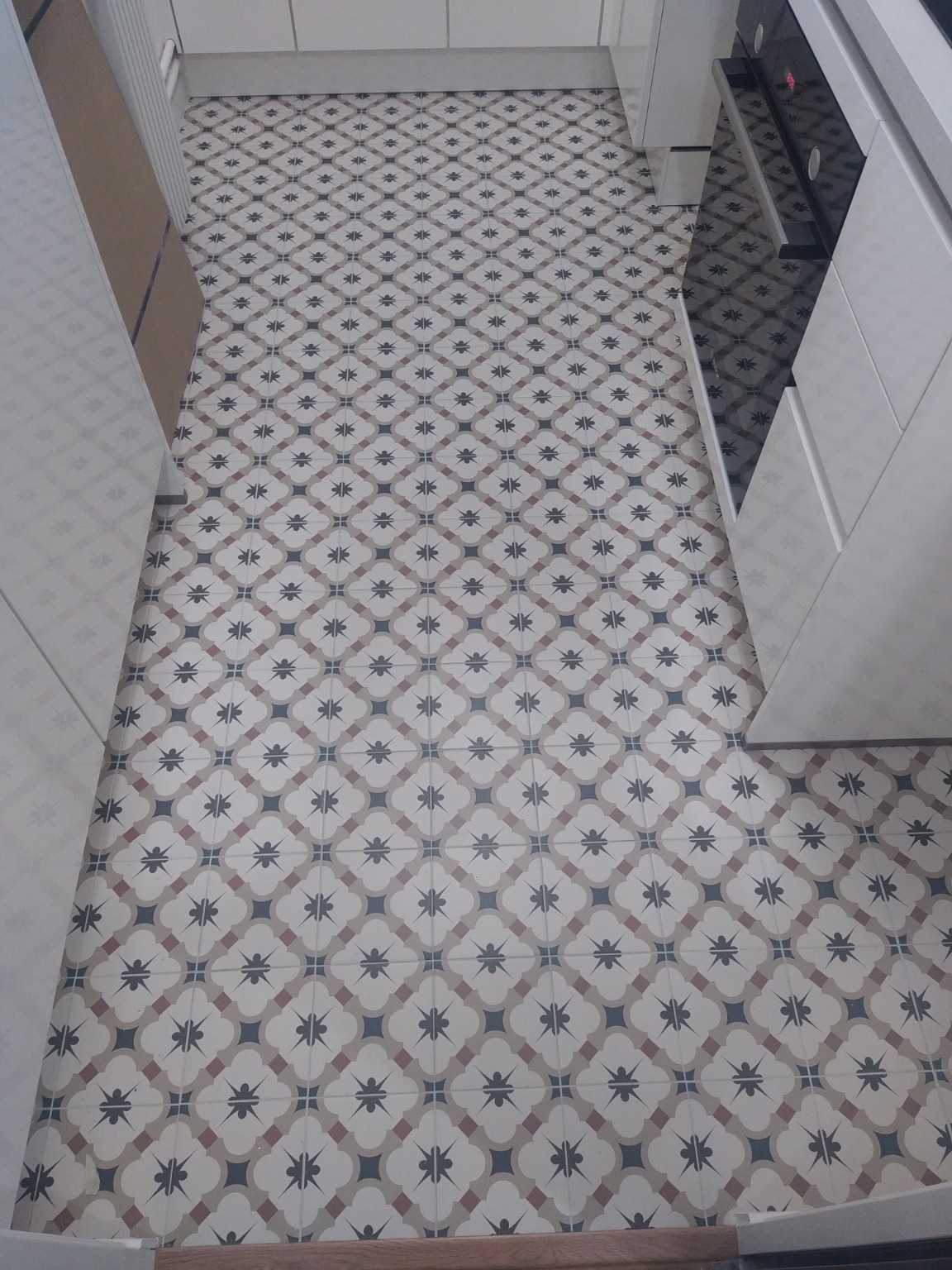 Sol décoratif en carreaux de ciment