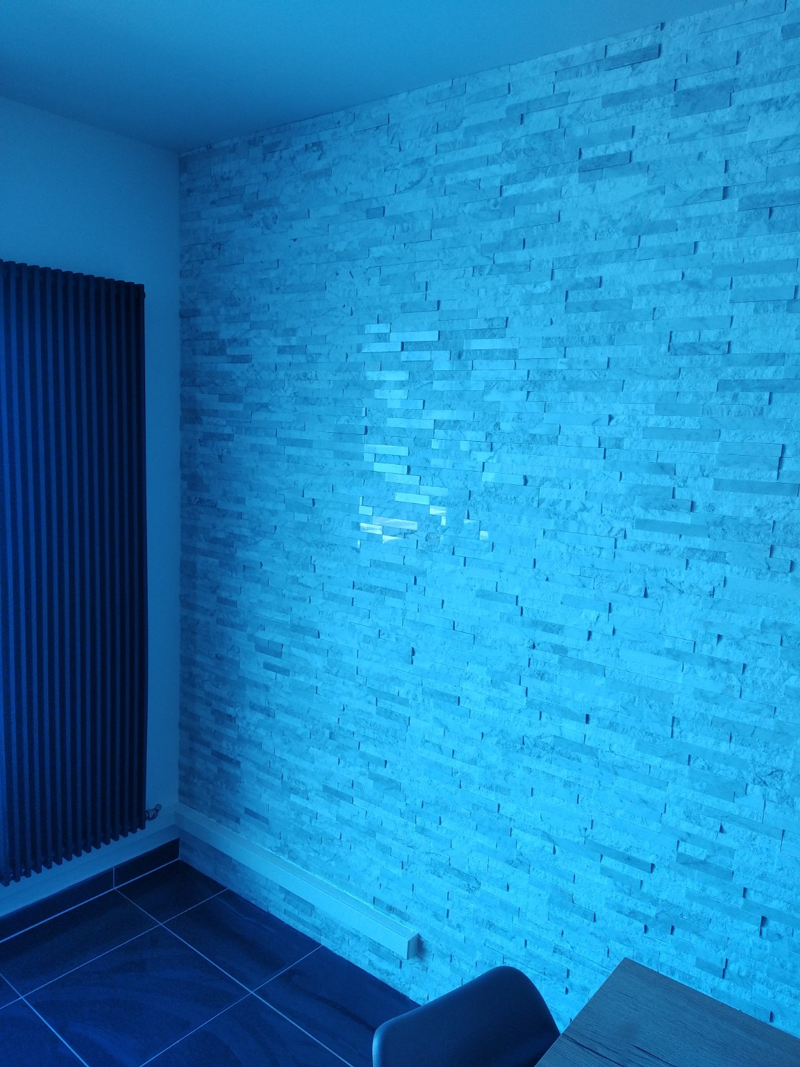 Mur décoratif en parement de pierre